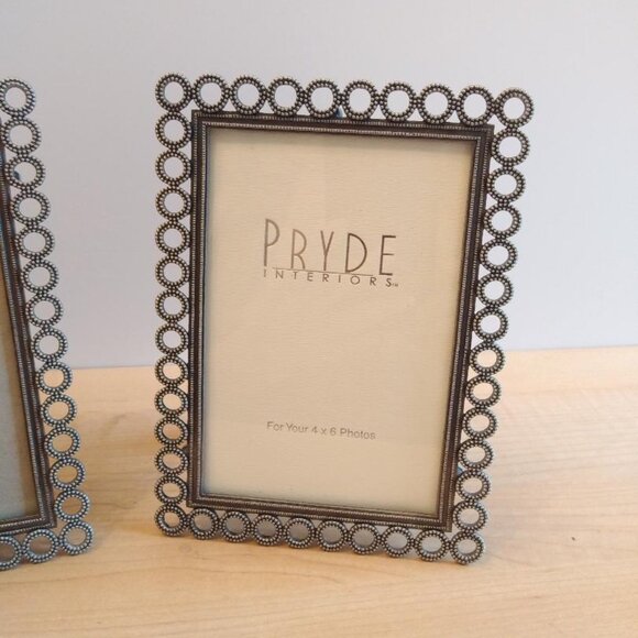 Pair of PRYDE Interiors Metal Photo Frames - Picture 2 of 7